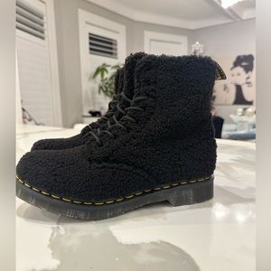New Doc Dr Martens 1460 Pascal Faux Shearling Lace Up Boots Black Women's Size 9